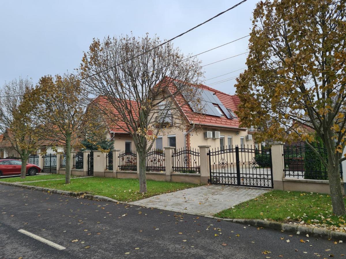 Villa Bellanova Hajduszoboszlo Bagian luar foto