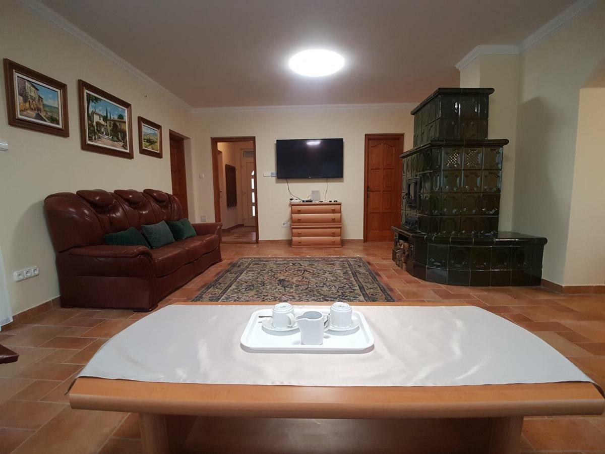 Villa Bellanova Hajduszoboszlo Bagian luar foto