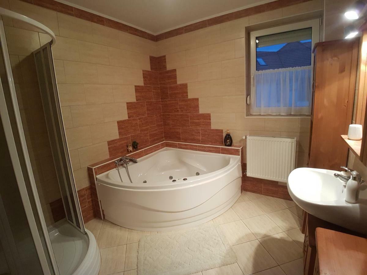 Villa Bellanova Hajduszoboszlo Bagian luar foto