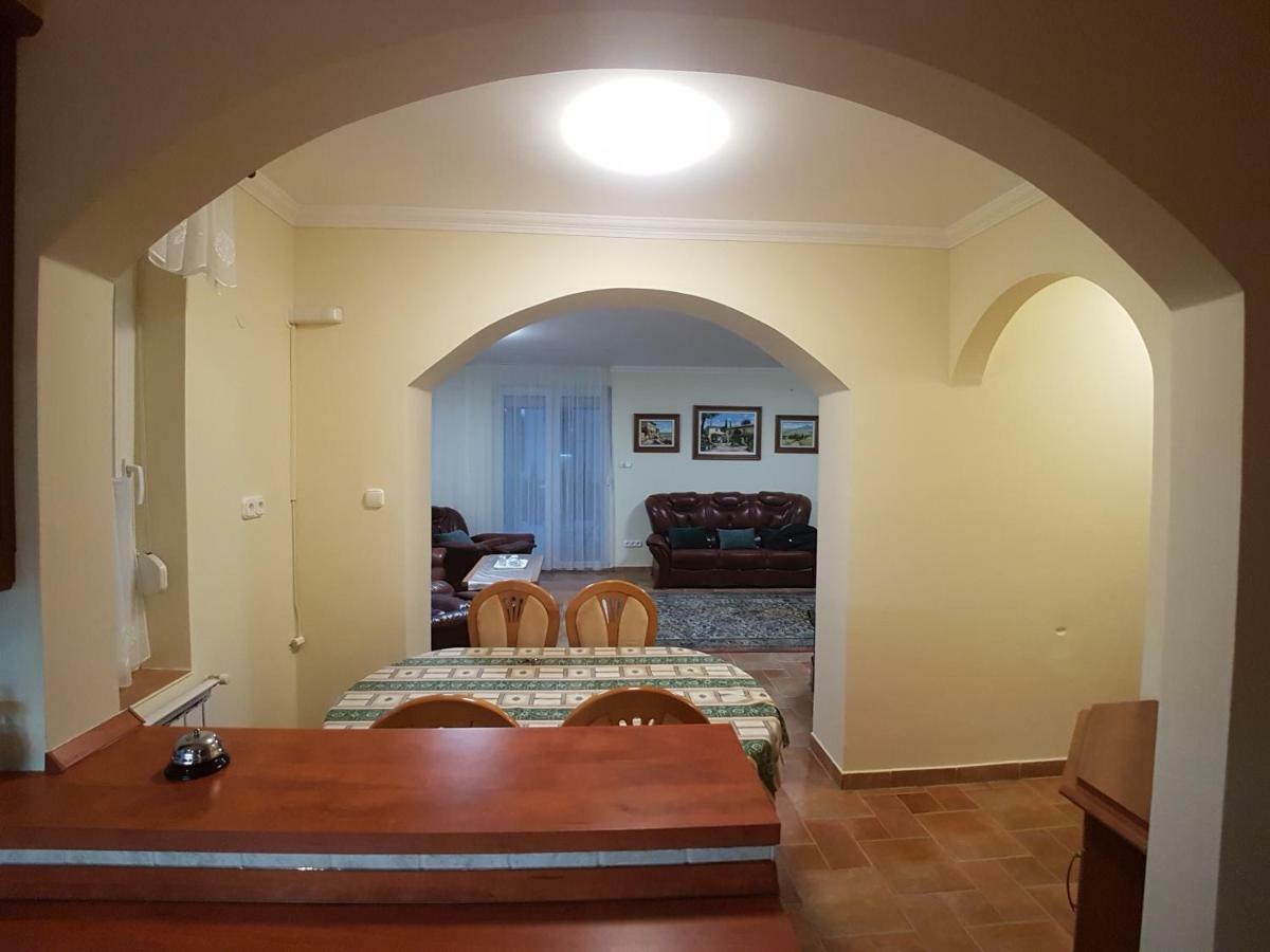 Villa Bellanova Hajduszoboszlo Bagian luar foto