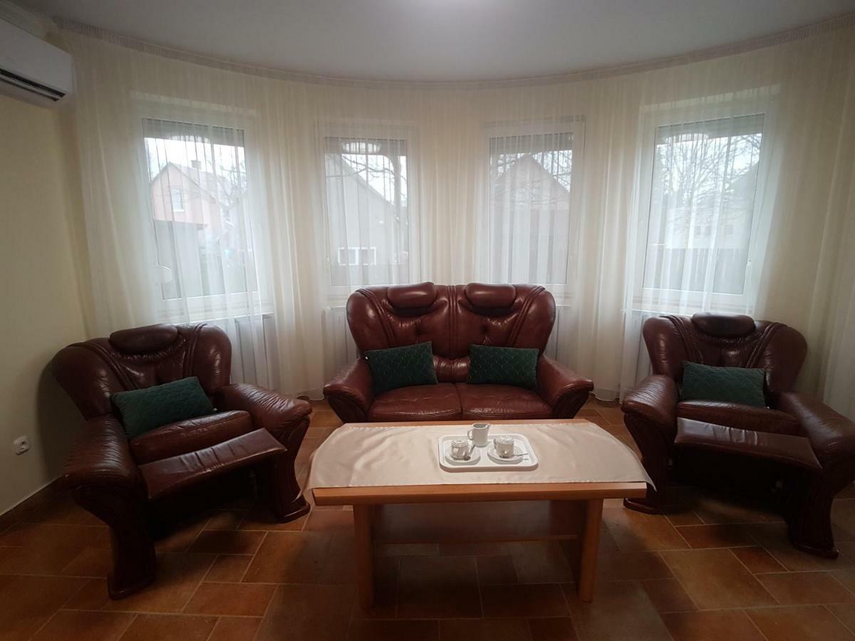 Villa Bellanova Hajduszoboszlo Bagian luar foto