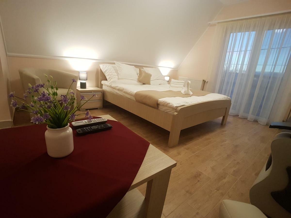 Villa Bellanova Hajduszoboszlo Bagian luar foto