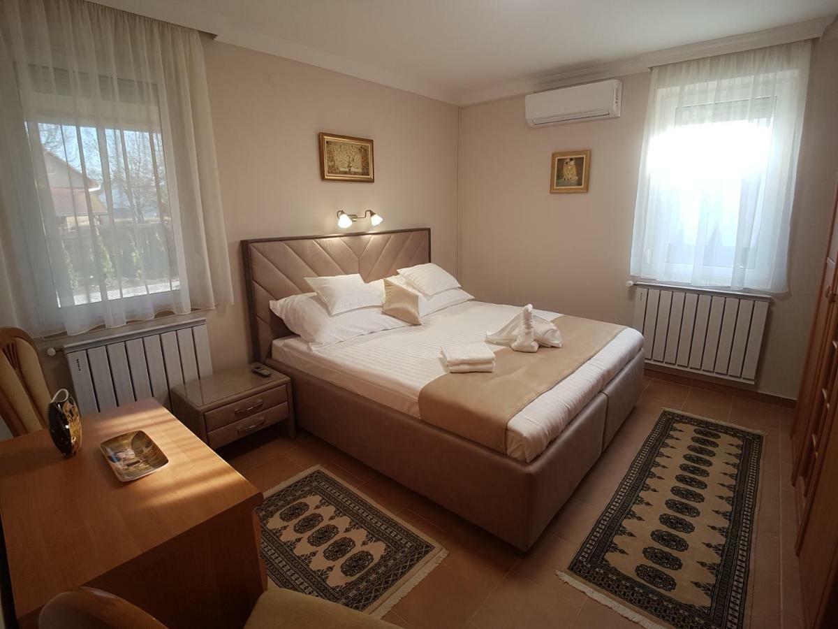 Villa Bellanova Hajduszoboszlo Bagian luar foto