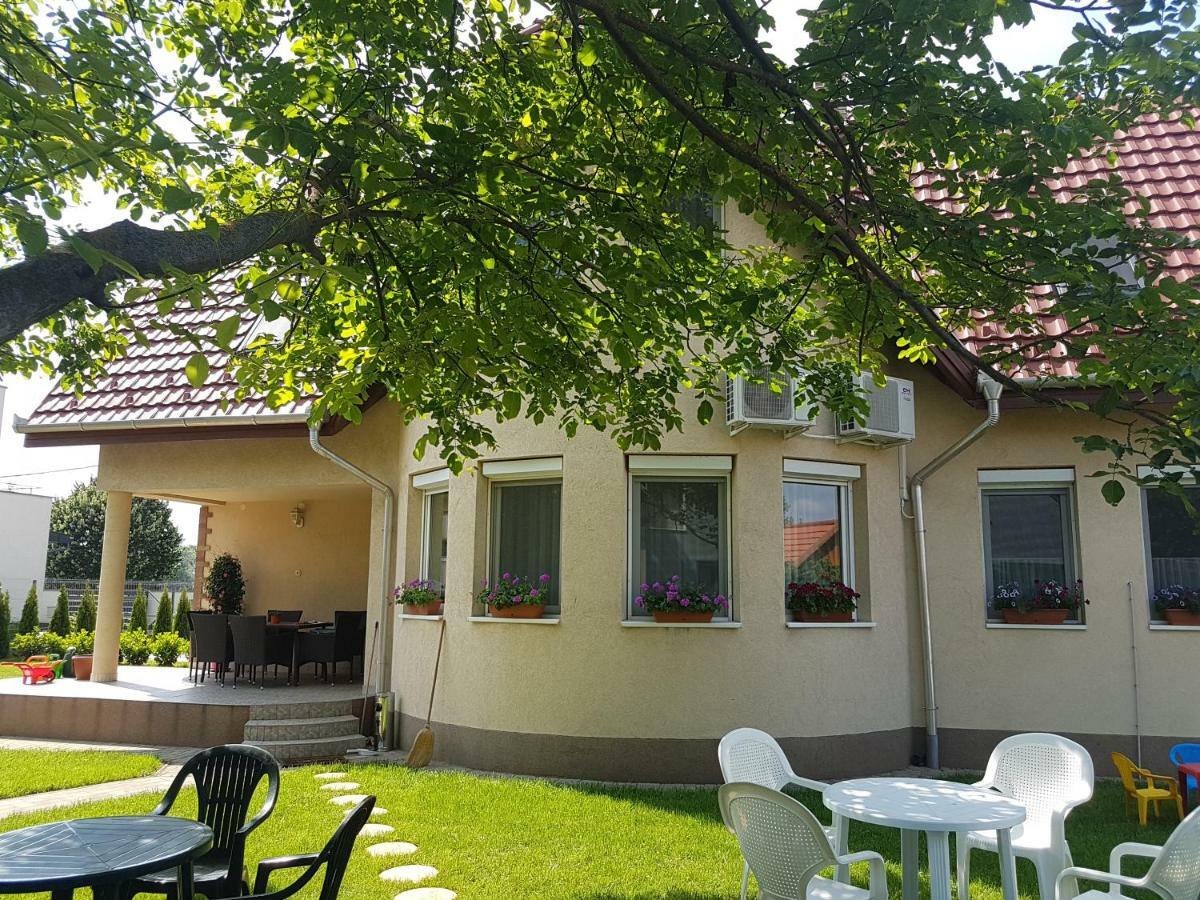Villa Bellanova Hajduszoboszlo Bagian luar foto